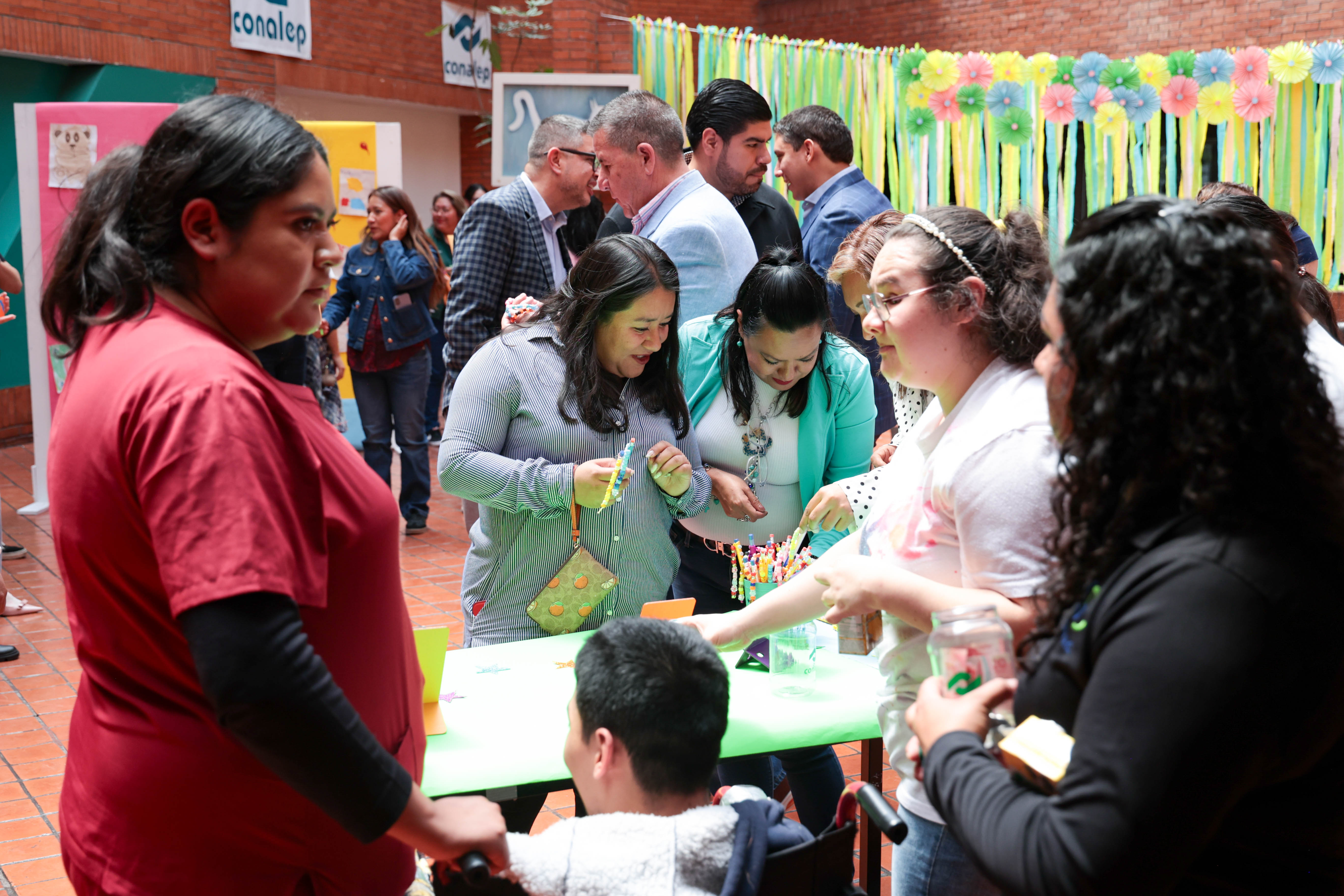 FOTO 3 ABRIL DE SONRISAS EN EL CONALEP 